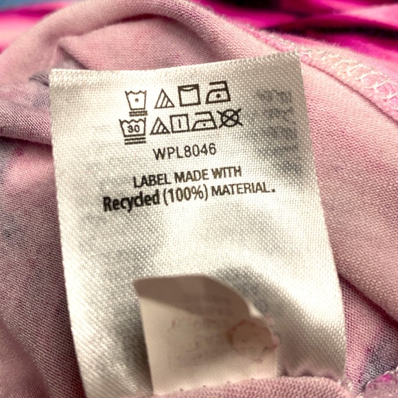 3/$15. JMCollection cold-shoulder top - Picture 5 of 6